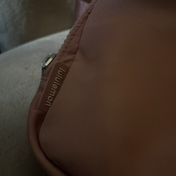 Lululemon belt bag crossbody - Picture 4 of 7